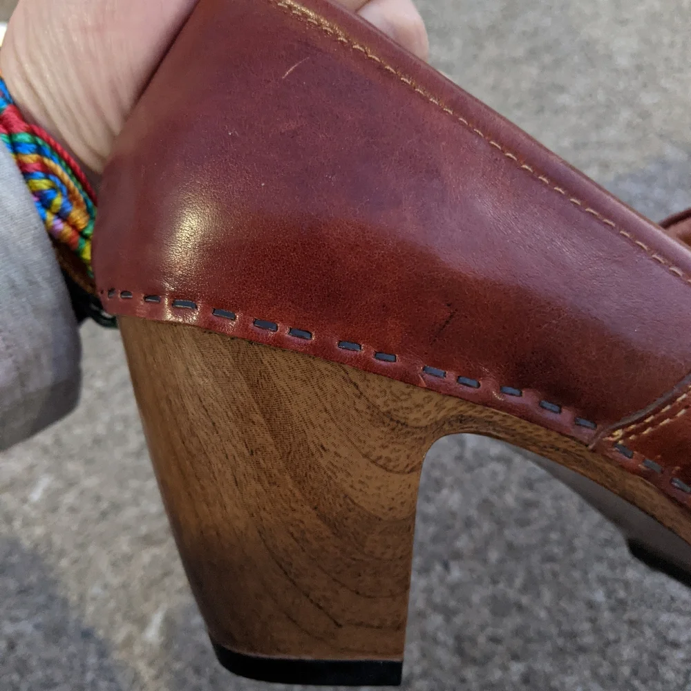 Women's Dansko Brown Studded Heels Size 11/41 - Picture 7 of 7